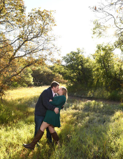 engagement photos - kissing